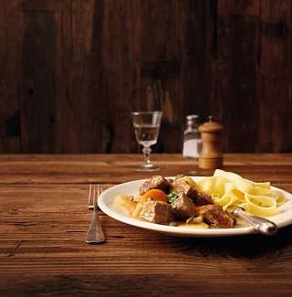 Kalbsragout an Kapernsauce