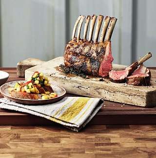 Lammrack vom Grill mit Ananas