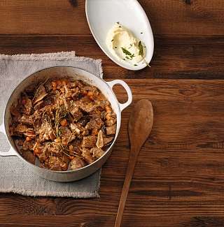 Rindsragout an Steinpilzsauce mit Selleriepueree